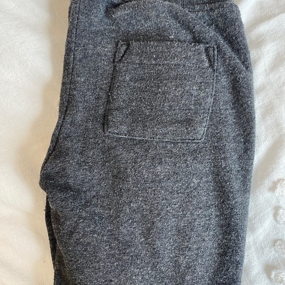 Grew joggers - Picture 2 of 3